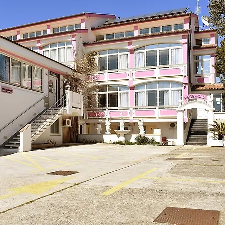 Nico Hotel