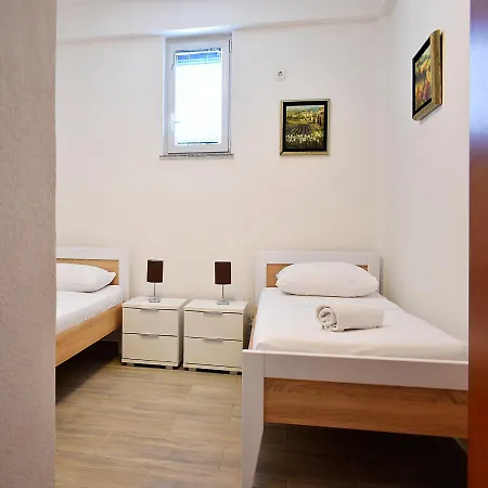 Hotel Nico