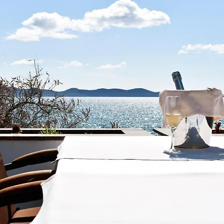 Hotel Nico 3*