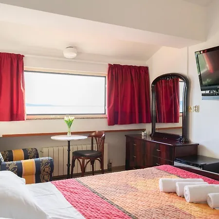 酒店 Nico 扎达尔