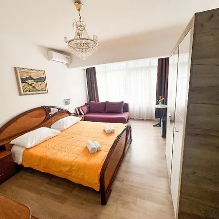 Hotel Nico 3*