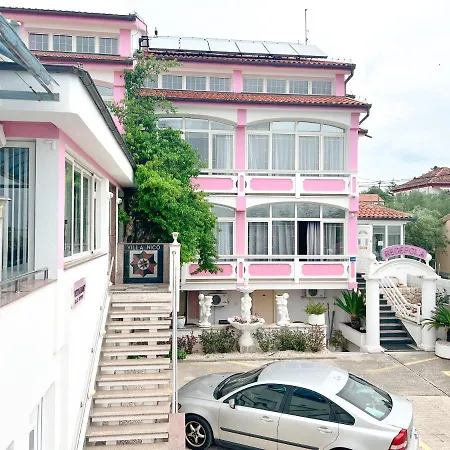 Hotel Nico